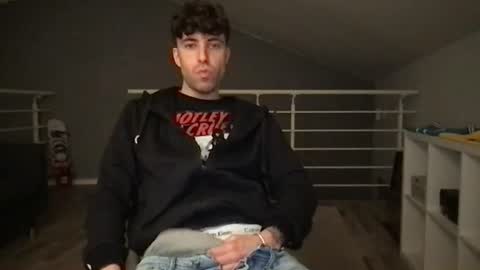 icyninesix online show from January 25, 7:39 pm