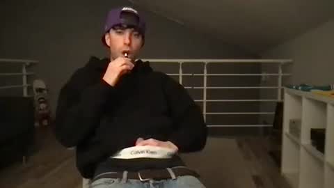 icyninesix online show from January 31, 12:39 am