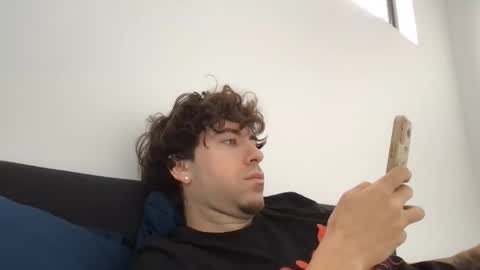 icyninesix online show from November 21, 12:43 am