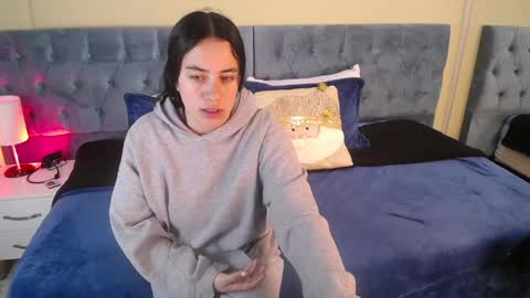 Icy online show from December 13, 11:34 am