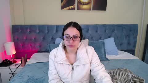 Icy online show from January 10, 11:43 am