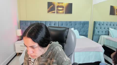 Icy online show from February 2, 11:51 am