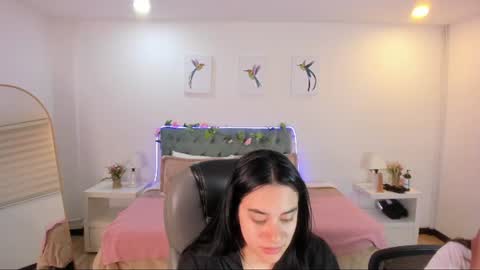 Snapshot of icysweetcam chatting on July 22, 11:57 am Icy online show from July 22, 11:57 am
