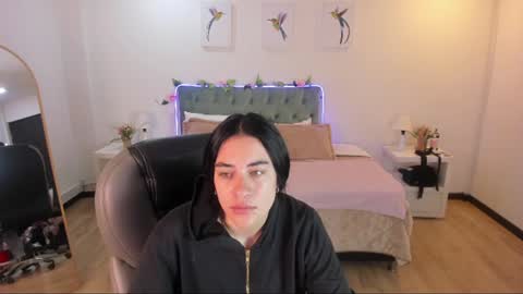 Snapshot of icysweetcam chatting on July 23, 11:52 am Icy online show from July 23, 11:52 am