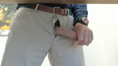 idfunguy2023 online show from February 25, 12:58 am