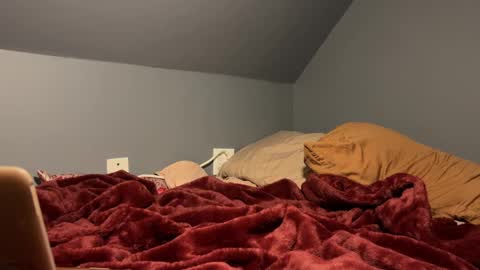 idiomslangs online show from October 30, 1:40 am