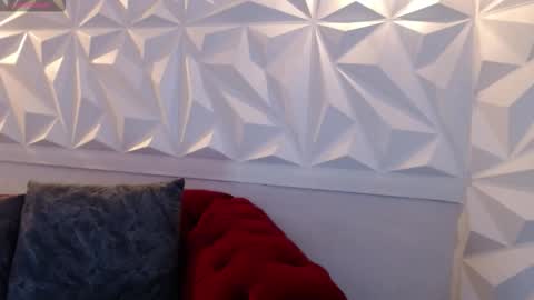 Tifanny online show from March 5, 2:13 pm