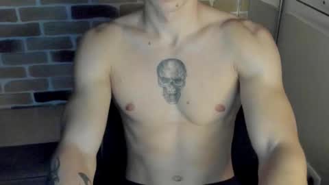 yo online show from October 30, 9:15 pm