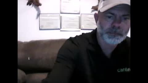 Snapshot of idkwhyidothis348732 chatting on January 6, 7:45 pm idkwhyidothis348732 online show from January 6, 7:45 pm