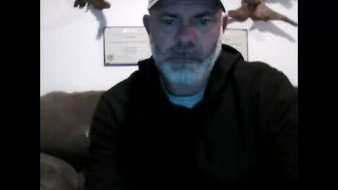 Snapshot of idkwhyidothis348732 chatting on January 7, 1:46 pm idkwhyidothis348732 online show from January 7, 1:46 pm