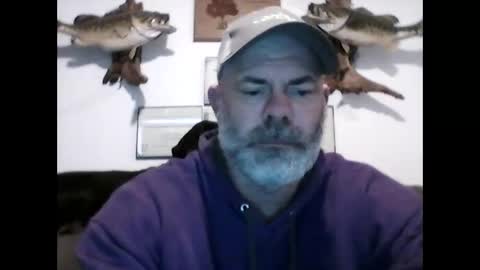 Snapshot of idkwhyidothis348732 chatting on January 23, 7:18 pm idkwhyidothis348732 online show from January 23, 7:18 pm