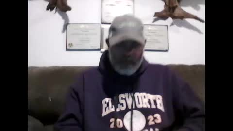 Snapshot of idkwhyidothis348732 chatting on January 28, 1:05 pm idkwhyidothis348732 online show from January 28, 1:05 pm