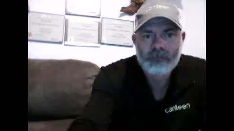 Snapshot of idkwhyidothis348732 chatting on January 30, 11:33 am idkwhyidothis348732 online show from January 30, 11:33 am