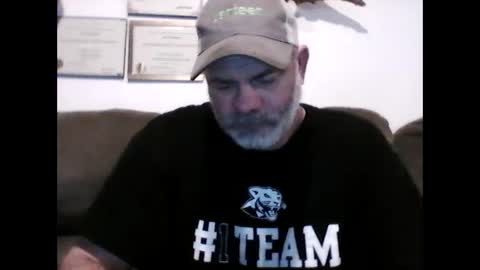 Snapshot of idkwhyidothis348732 chatting on February 27, 11:52 am idkwhyidothis348732 online show from February 27, 11:52 am