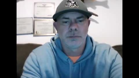 Snapshot of idkwhyidothis348732 chatting on March 5, 12:59 am idkwhyidothis348732 online show from March 5, 12:59 am