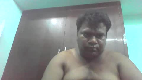 Snapshot of idontmind367890646 chatting on January 8, 9:11 am idontmind367890646 online show from January 8, 9:11 am