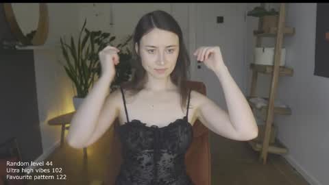 Belle online show from October 29, 12:18 pm