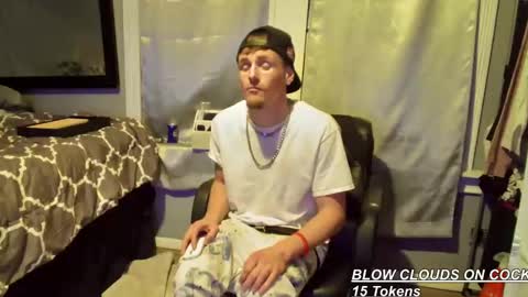 Snapshot of igetherwetter chatting on January 2, 7:12 am Amiri Roue online show from January 2, 7:12 am