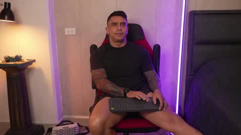 Igor scott online show from April 21, 2:51 am