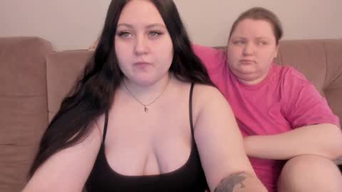 Snapshot of ihaveasecret_ chatting on September 22, 5:48 pm Alice online show from September 22, 5:48 pm