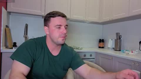 Julia and Mira online show from September 16, 8:10 pm