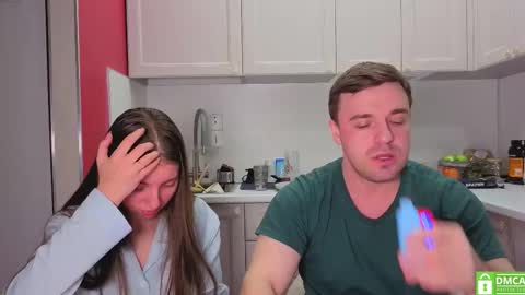 Julia and Mira online show from February 17, 9:10 pm