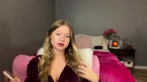 cassie online show from October 22, 5:13 pm