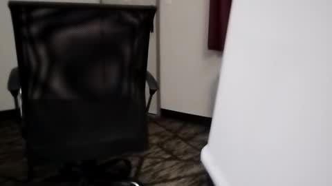 ihktqjtwzczh online show from April 19, 7:51 am