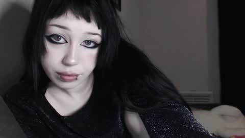 Snapshot of iiiiiiis chatting on October 31, 7:20 am iiiiiiis online show from October 31, 7:20 am