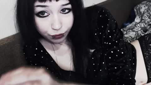 Snapshot of iiiiiiis chatting on November 9, 6:33 am iiiiiiis online show from November 9, 6:33 am