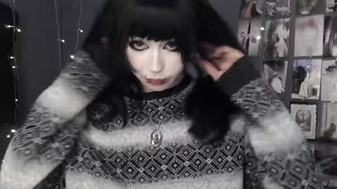 Snapshot of iiiiiiis chatting on May 30, 9:45 pm iiiiiiis online show from May 30, 9:45 pm