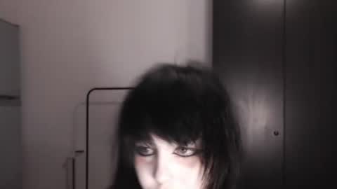 iiiiiiis online show from July 17, 1:12 am