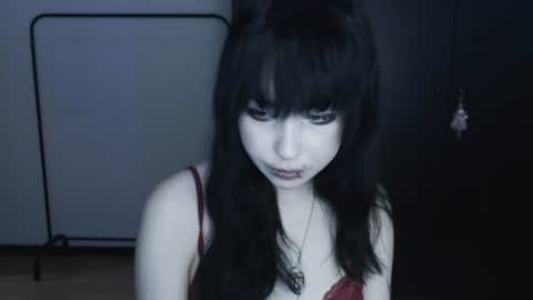 iiiiiiis online show from July 21, 12:35 am