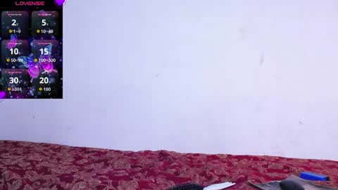 Snapshot of iim_zoee chatting on June 18, 5:17 pm ZOE online show from June 18, 5:17 pm