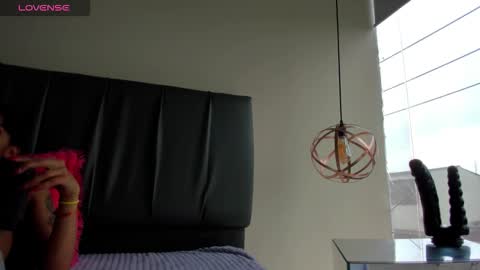 Isabella online show from March 18, 12:30 pm