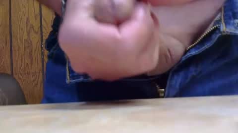 Snapshot of ijerkcum4u chatting on February 14, 5:25 pm hard4u online show from February 14, 5:25 pm