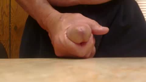 Snapshot of ijerkcum4u chatting on June 5, 4:02 pm hard4u online show from June 5, 4:02 pm