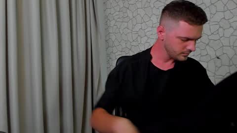 IkerGale online show from October 8, 11:30 am