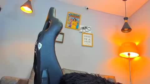 Snapshot of ile_matamba chatting on December 1, 12:26 am ile_matamba online show from December 1, 12:26 am