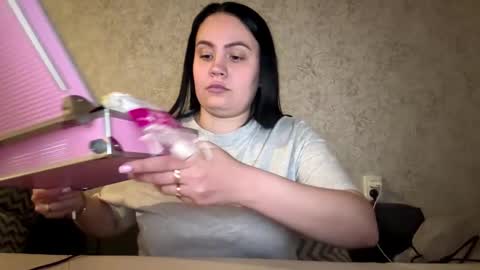 Snapshot of ileanapomponi chatting on March 14, 4:45 pm Val online show from March 14, 4:45 pm