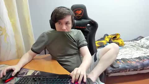 iliaskris online show from September 12, 5:02 pm