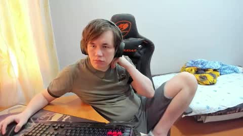 iliaskris online show from September 21, 4:36 am