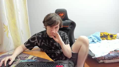 iliaskris online show from September 26, 12:14 am