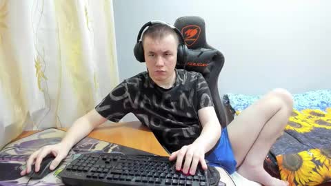 iliaskris online show from October 9, 2:04 pm