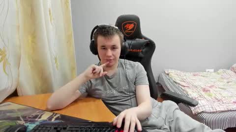 iliaskris online show from November 24, 3:34 pm