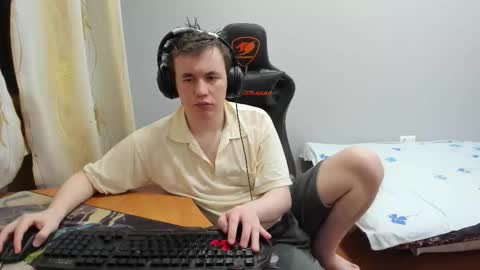 iliaskris online show from January 11, 10:15 pm