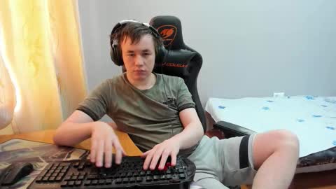 iliaskris online show from January 18, 7:56 am