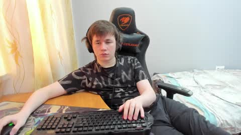 iliaskris online show from March 31, 1:55 pm