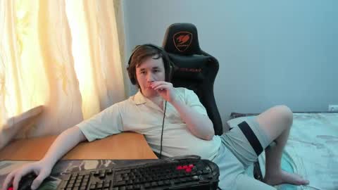 iliaskris online show from April 20, 6:16 am