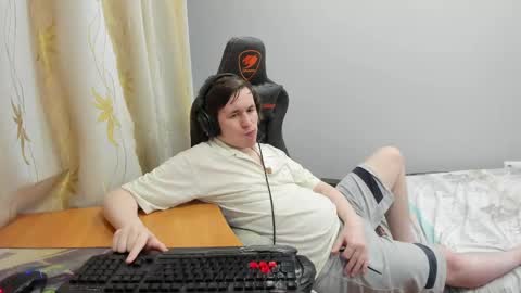 iliaskris online show from April 21, 8:12 pm